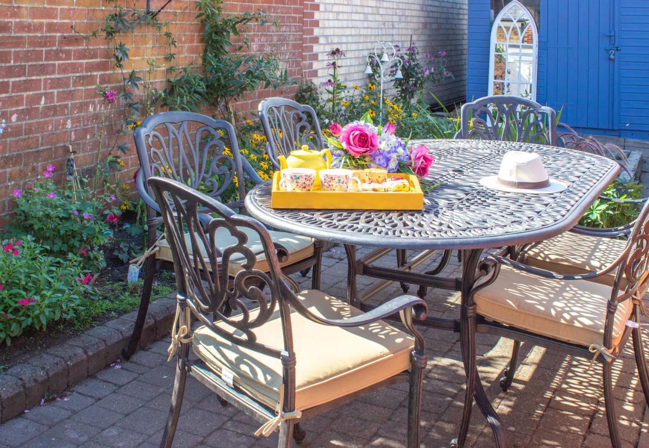 Stylish Town Centre House With Garden And Parking Opposite Villa Bury St. Edmunds Ngoại thất bức ảnh
