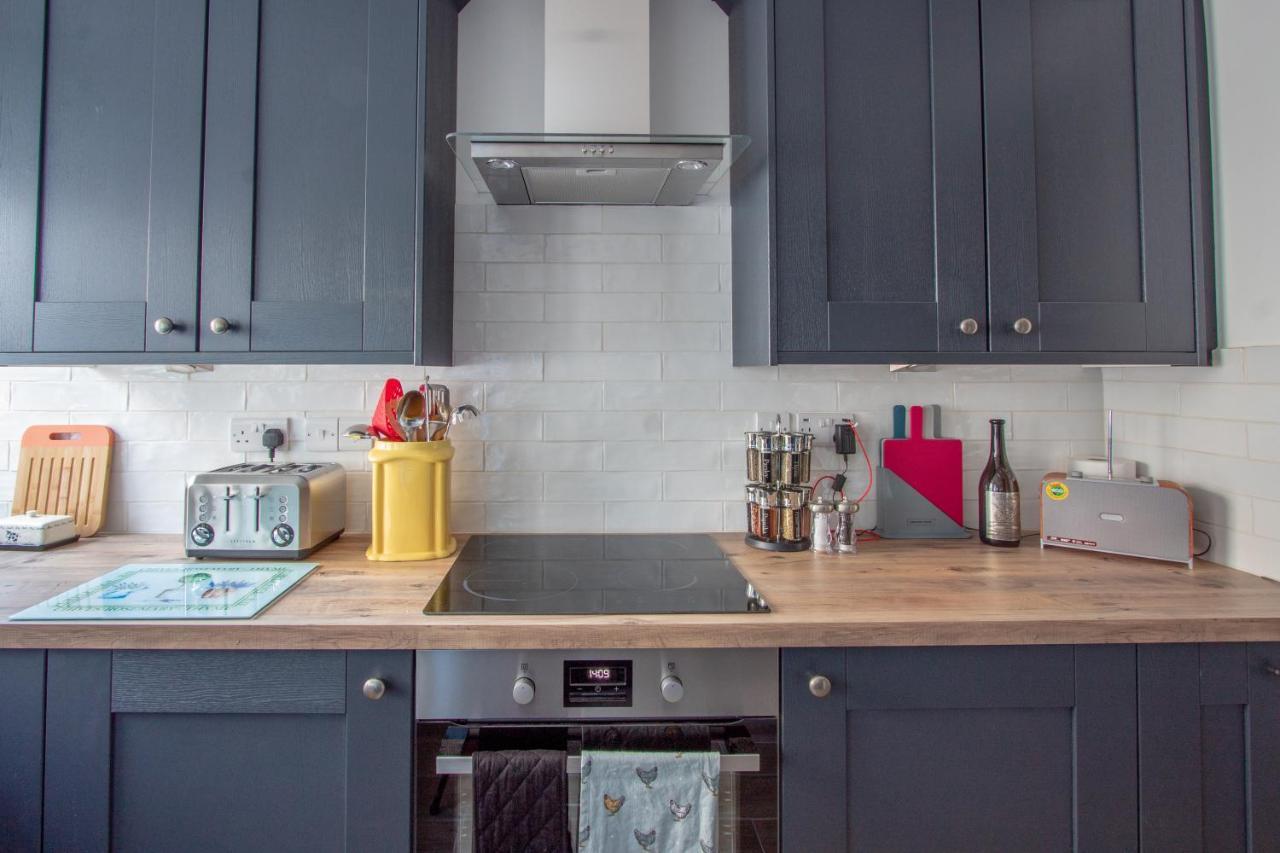 Stylish Town Centre House With Garden And Parking Opposite Villa Bury St. Edmunds Ngoại thất bức ảnh